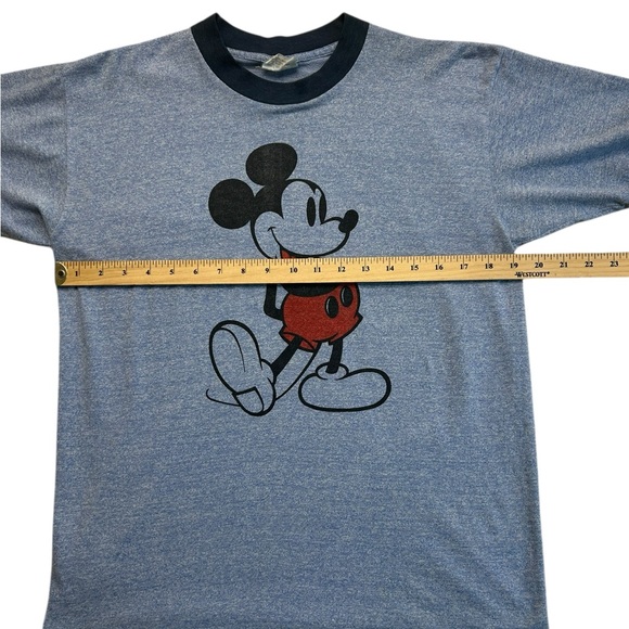 1982 Mickey Mouse Tee - Picture 5 of 11